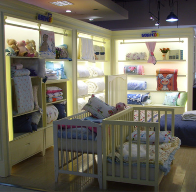 北京供应 烤漆实木儿童床儿童服装展柜儿童用品陈列柜家纺展柜